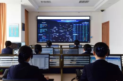 1656298949108057661.jpg 8-210Z2122052435.jpg