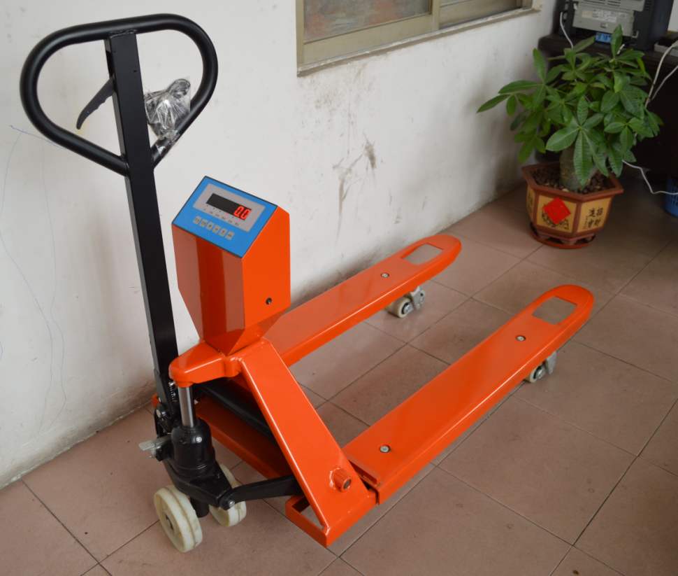 3噸電子叉車秤有幾個(gè)傳感器 物流倉(cāng)庫(kù)適用嗎？
